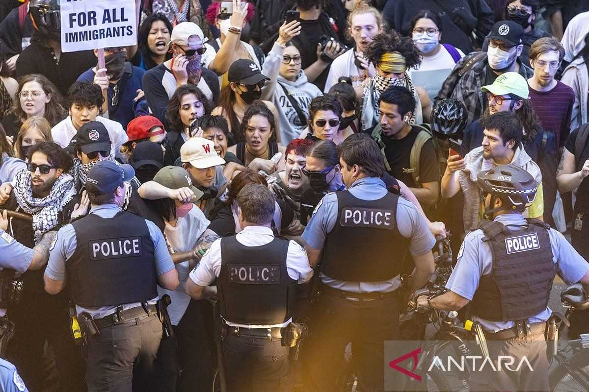 Illegal migrants in the US face risk of losing access to bank accounts