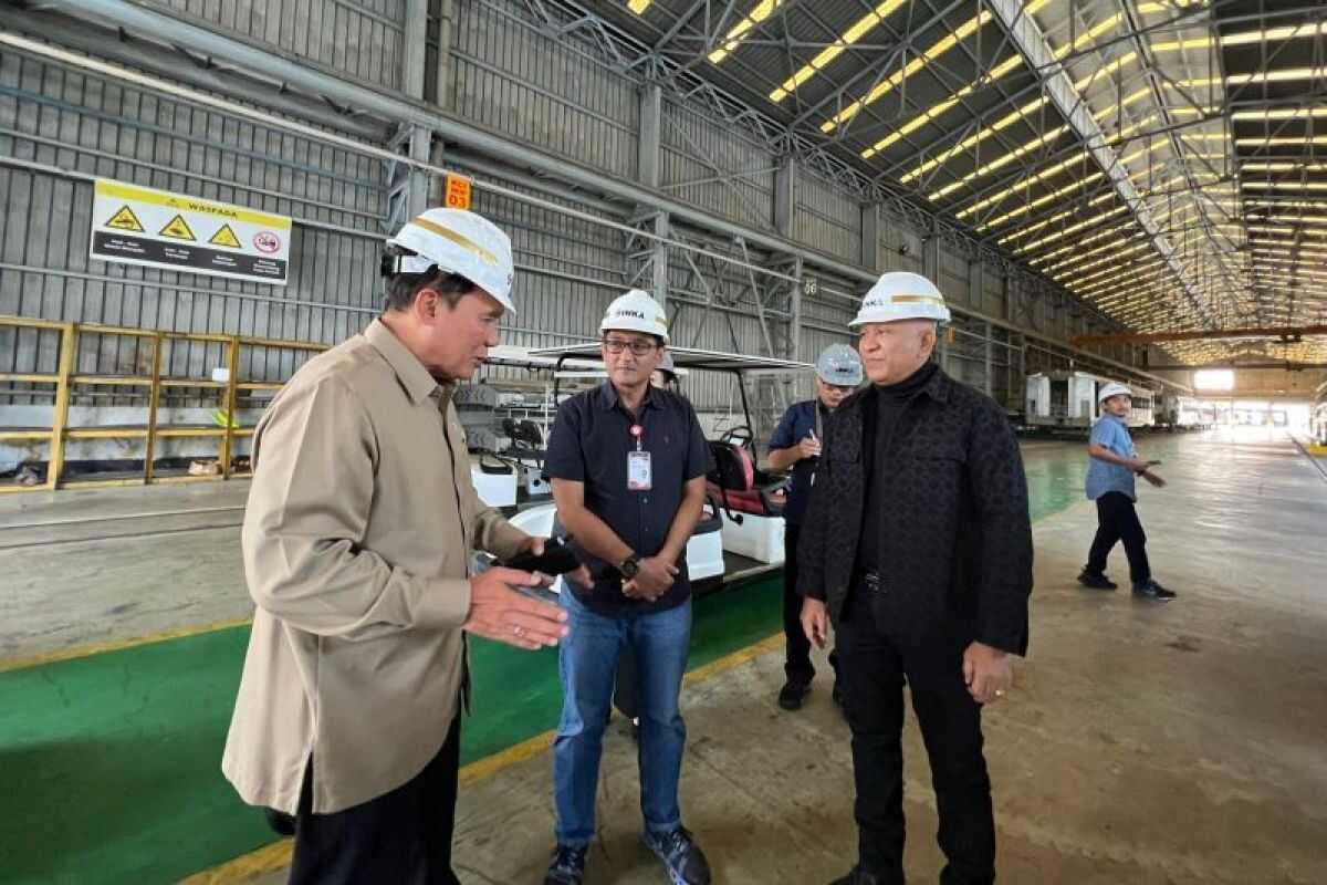 PT INKA accelerates completion of 612 passenger trainsets ordered by PT KAI