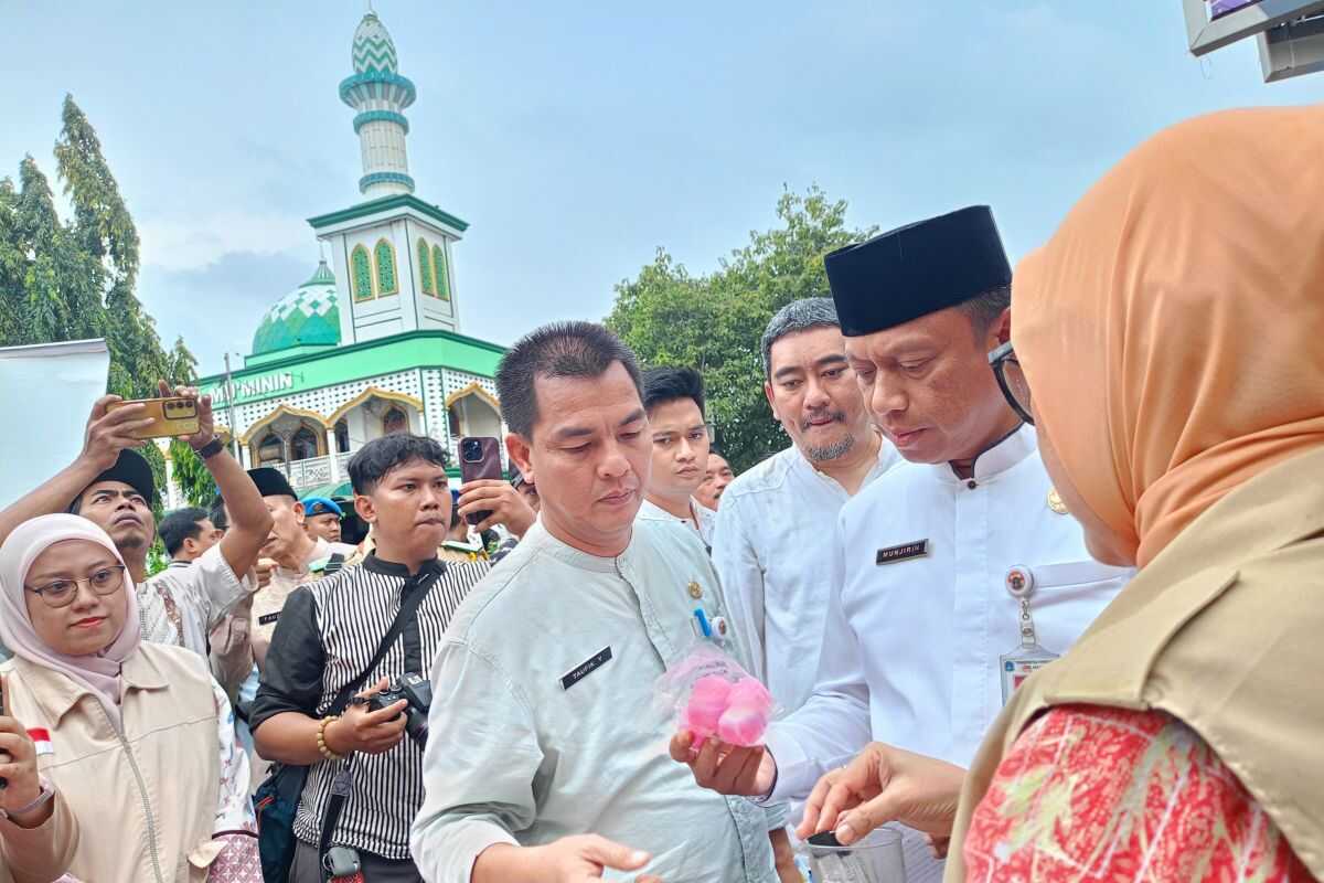 Takjil Containing Textile Dye Also Found in Rawamangun, East Jakarta