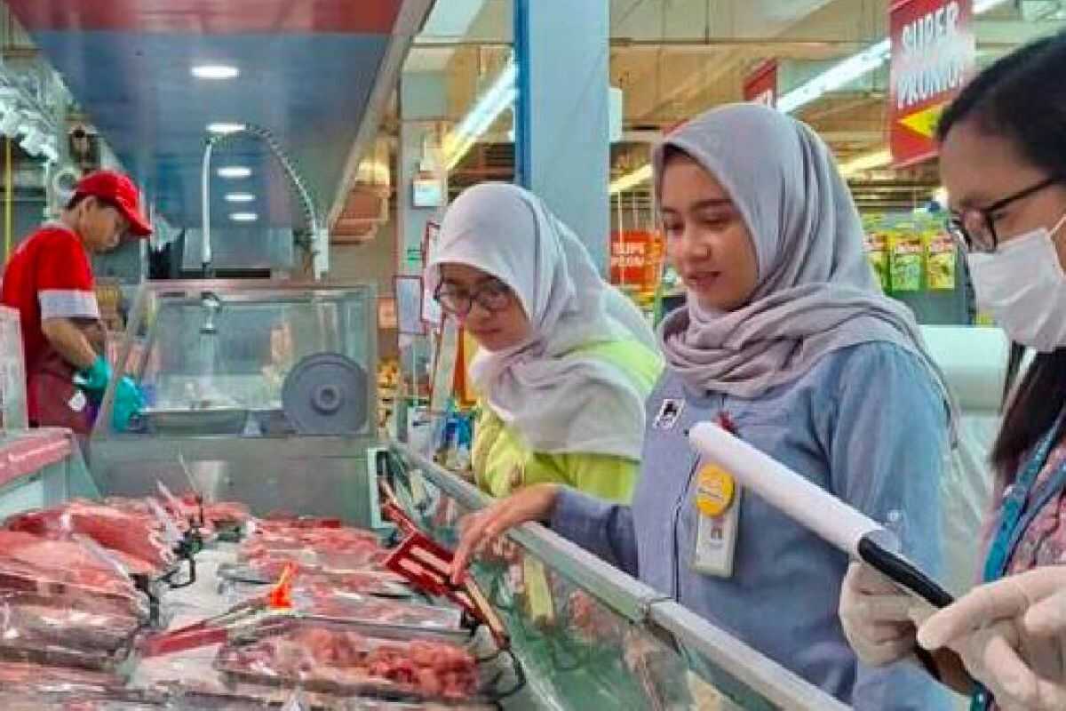 North Jakarta City Government Monitors Fresh Produce at Several Markets