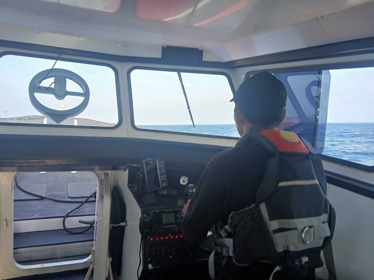 SAR Team Searches for Fisherman Missing in Nusa Penida Waters