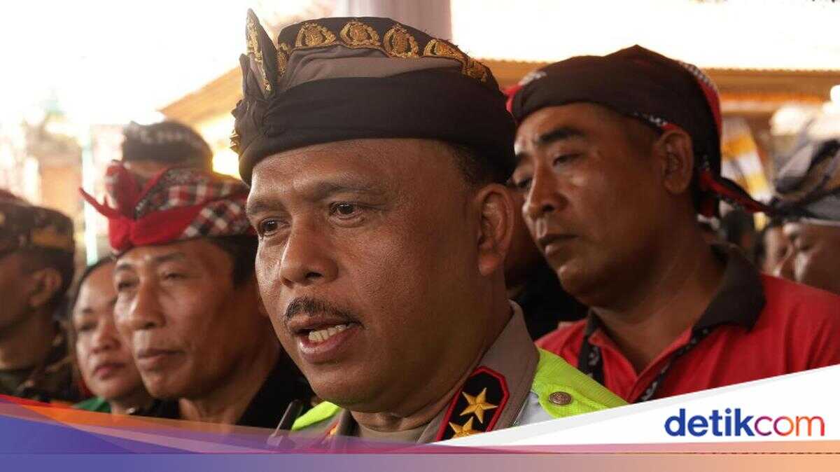 Trans-Java Mudik Traffic Scenario, Police Monitor Vehicles Using Digital Technology