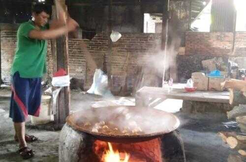 Memories Flowing from the Wok: Preserving Dodol and Nurturing Jakarta