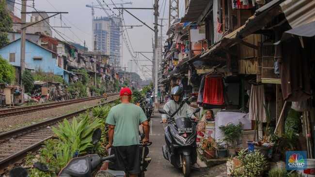 Five Key Signs You May Belong to the Lower Economic Class