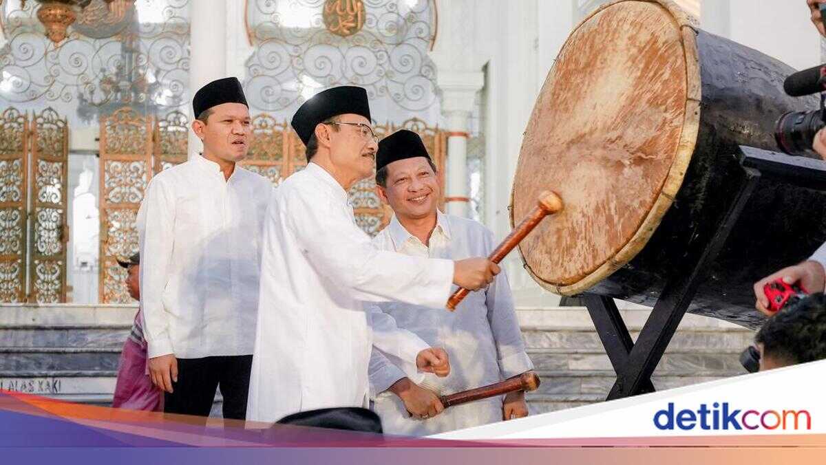 Social Affairs Minister and Home Affairs Minister Break Fast Together at Aceh's Baiturrahman Grand Mosque