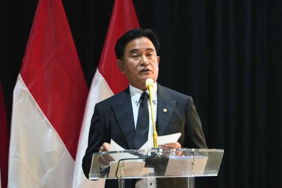 Coordinating Minister Yusril cautions law enforcement agencies to exercise caution before arresting anyone