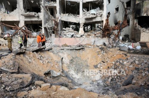 Iran's Revolutionary Guard Prepares Devastating Weapons Not Yet Deployed