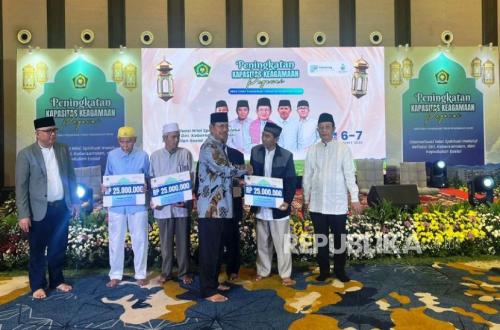 Ramadan Blessings: Four Orphan Foundations Receive Donations from the Directorate General of Islamic Education (Diktis), Ministry of Religious Affairs