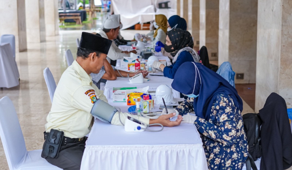 Jasindo Health Services Serve Thousands of Worshippers at Istiqlal Mosque