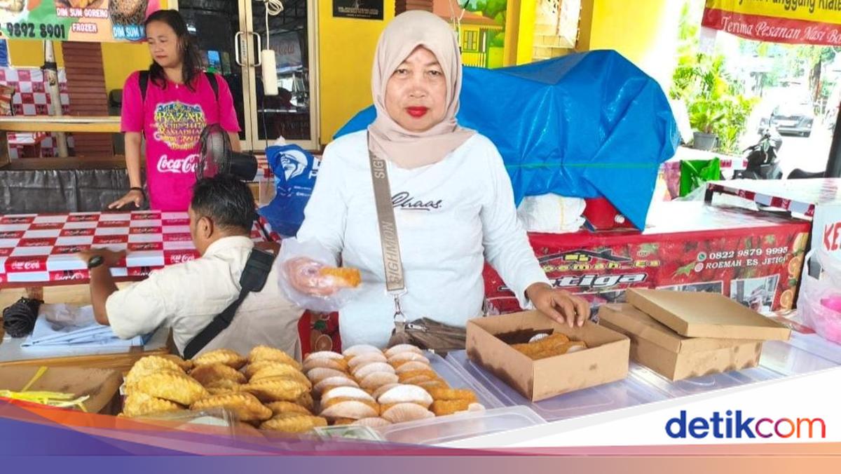 Sariyah’s Journey from Pemalang to Sell Takjil at Benhil Every Ramadan