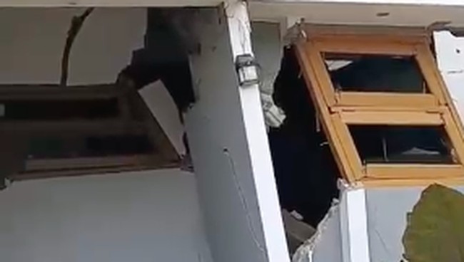 Landslide Disaster in Sukabumi Forces Hundreds to Evacuate