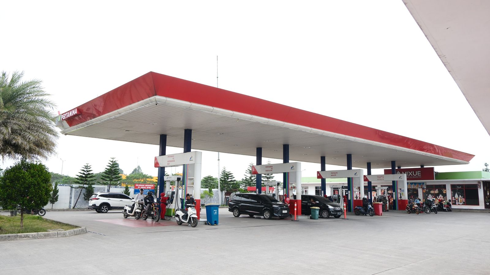 Pertamina Patra Niaga Regional JBB Ensures BBM and LPG Supply During Ramadan and Eid al-Fitr