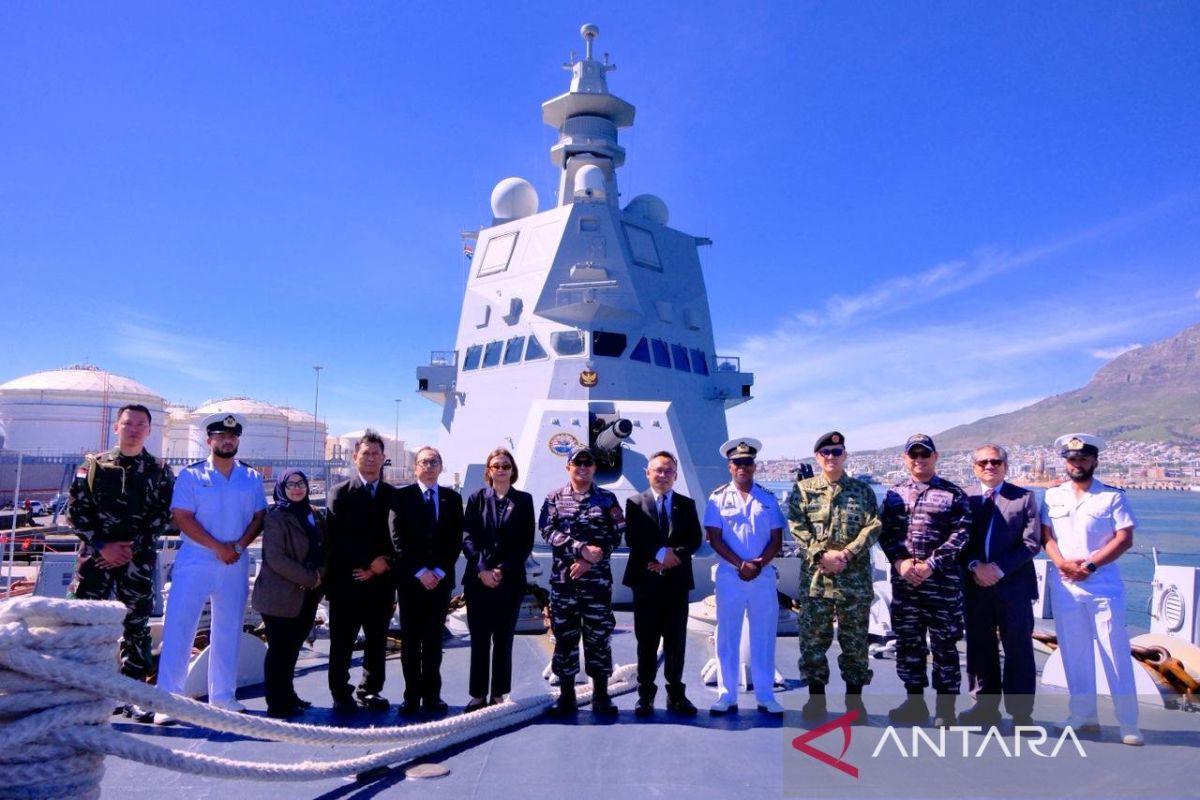 Indonesian Navy warship visits South Africa to boost ties