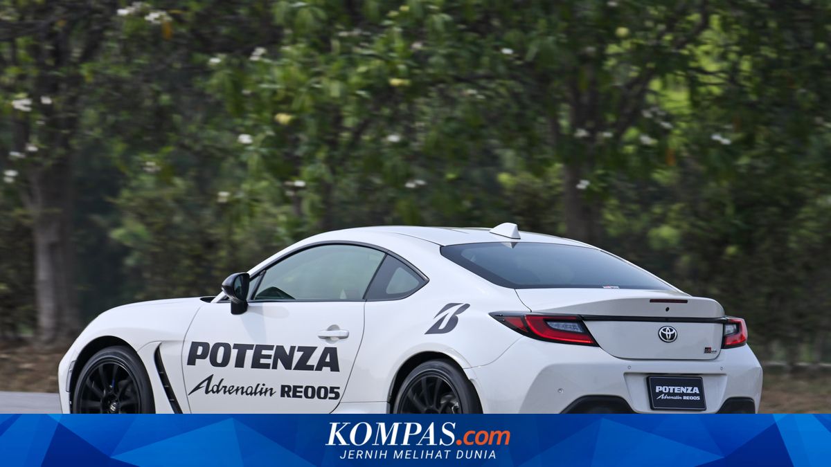 The Thrill of Pushing a Sports Car with Bridgestone Potenza RE005