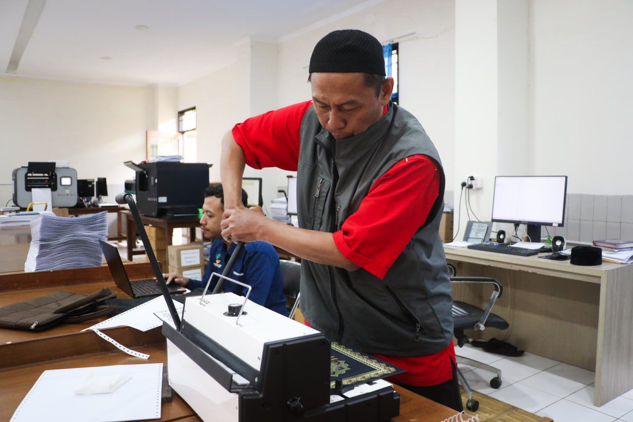 Breathing Life into Letters Through the Touch of the Braille Qur’an