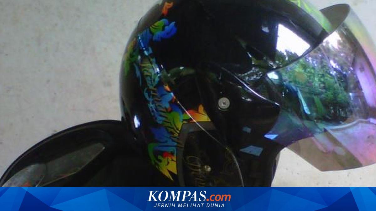 Motorcycle thief beaten to a pulp after being spotted by residents in Duren Sawit