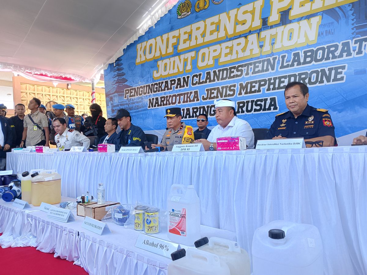 Russian Woman's Drug Lab Raided by BNN; 7.3 Kilograms of Mephedrone Seized