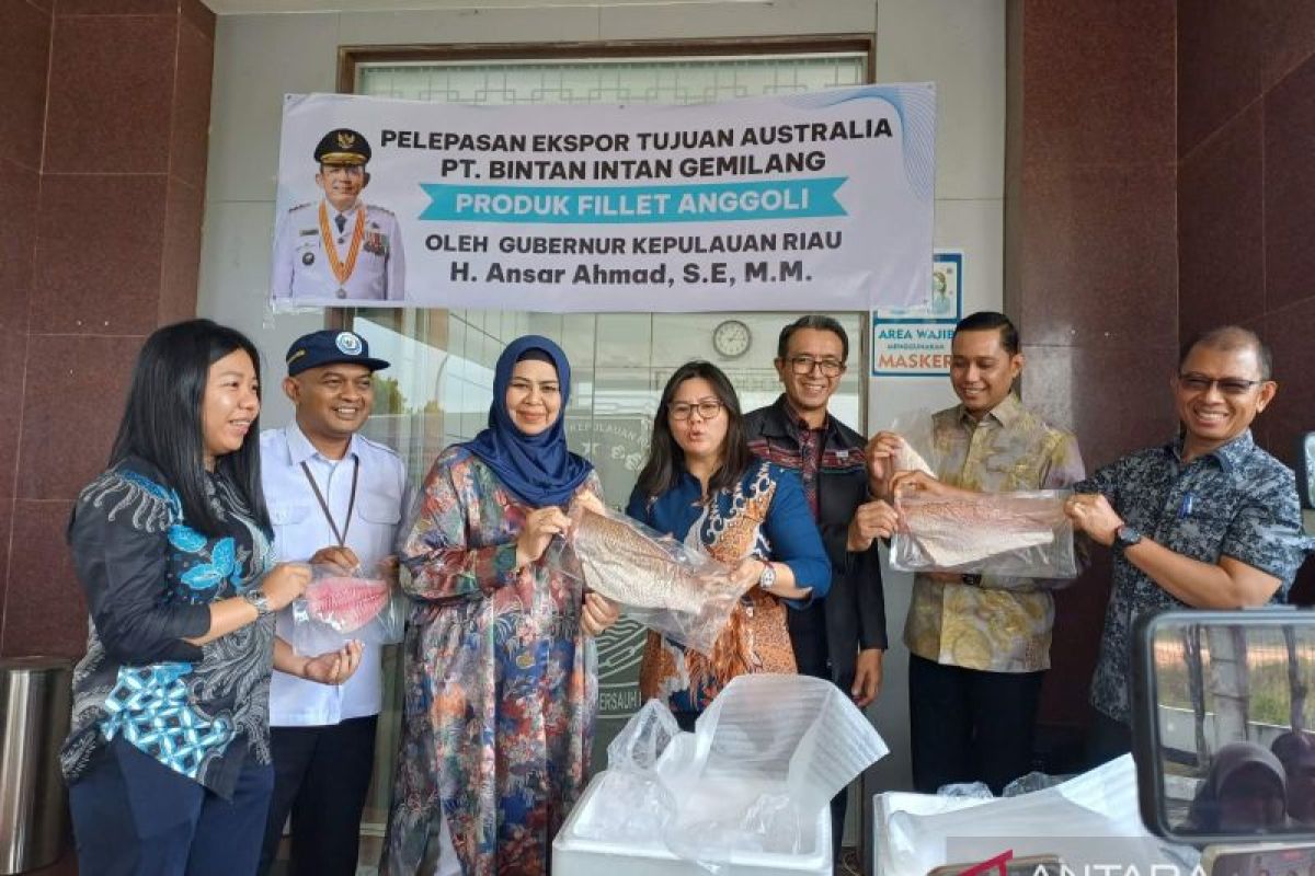 Kepri Provincial Government kicks off export of 800 kilograms of fish destined for Australia