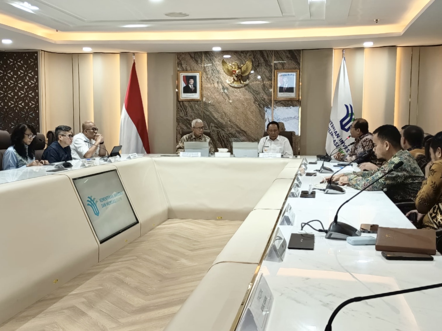 Governor Gusnar Discusses Gorontalo Half Marathon with BKPM Secretary-General - Gorontalo News