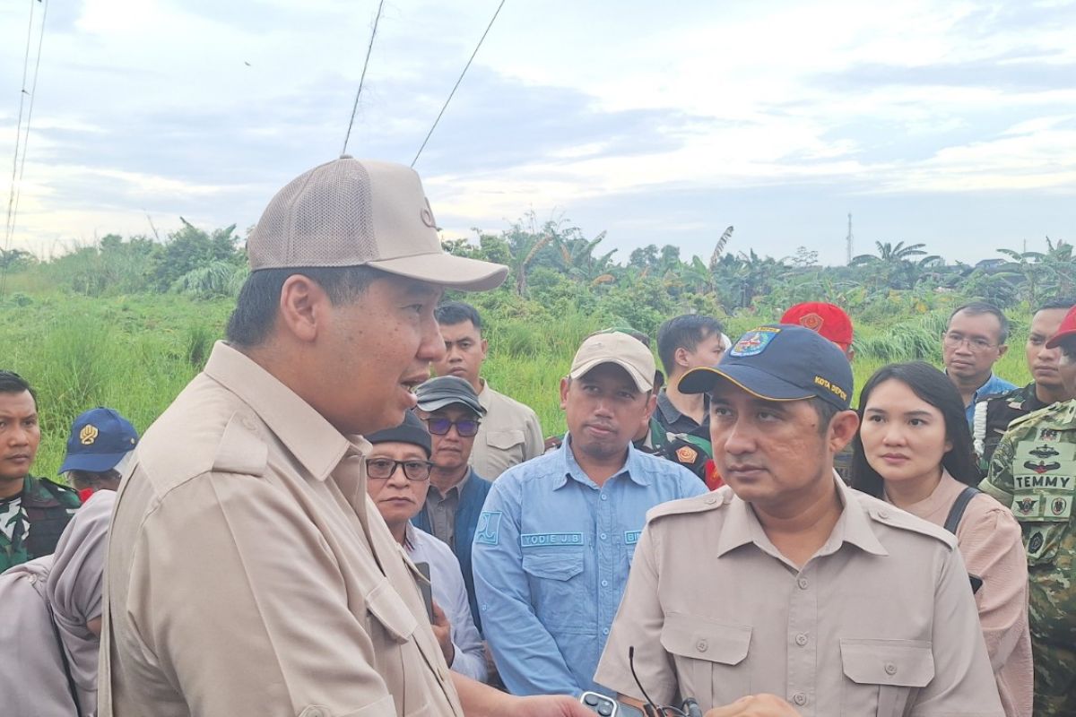 Housing and Settlement Minister inspects Depok Rusun construction site