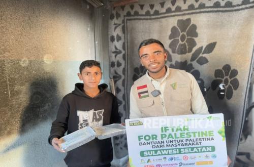 Dompet Dhuafa Sulsel Distributes Iftar Packages to 1,000 Refugees in Northern Gaza