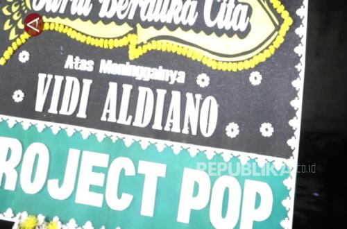 Condolence Bouquets for Vidi Aldiano Pour In, From Erick Thohir to Project Pop