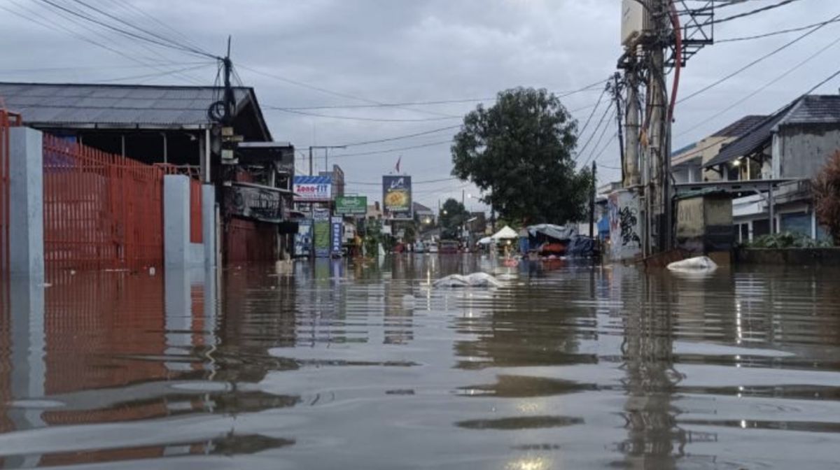 Floods Submerge Settlements in South Tangerang, Hundreds of Households Affected