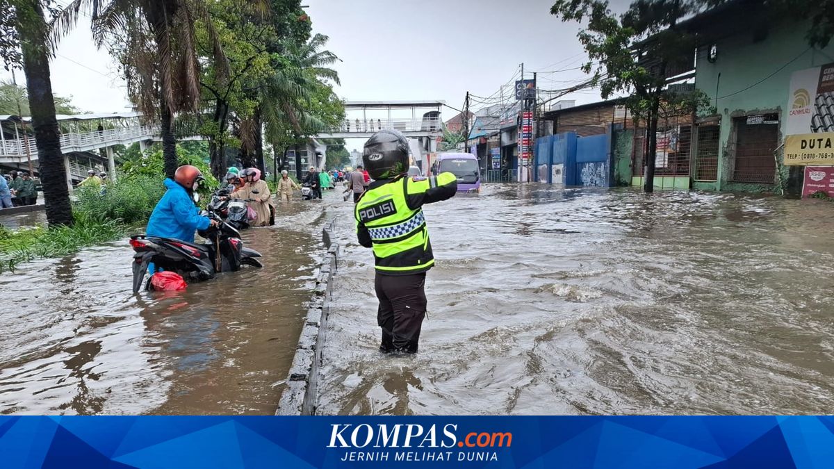 Flooding Spreads in Jakarta, Now 75 RTs and 19 Roads Flooded
