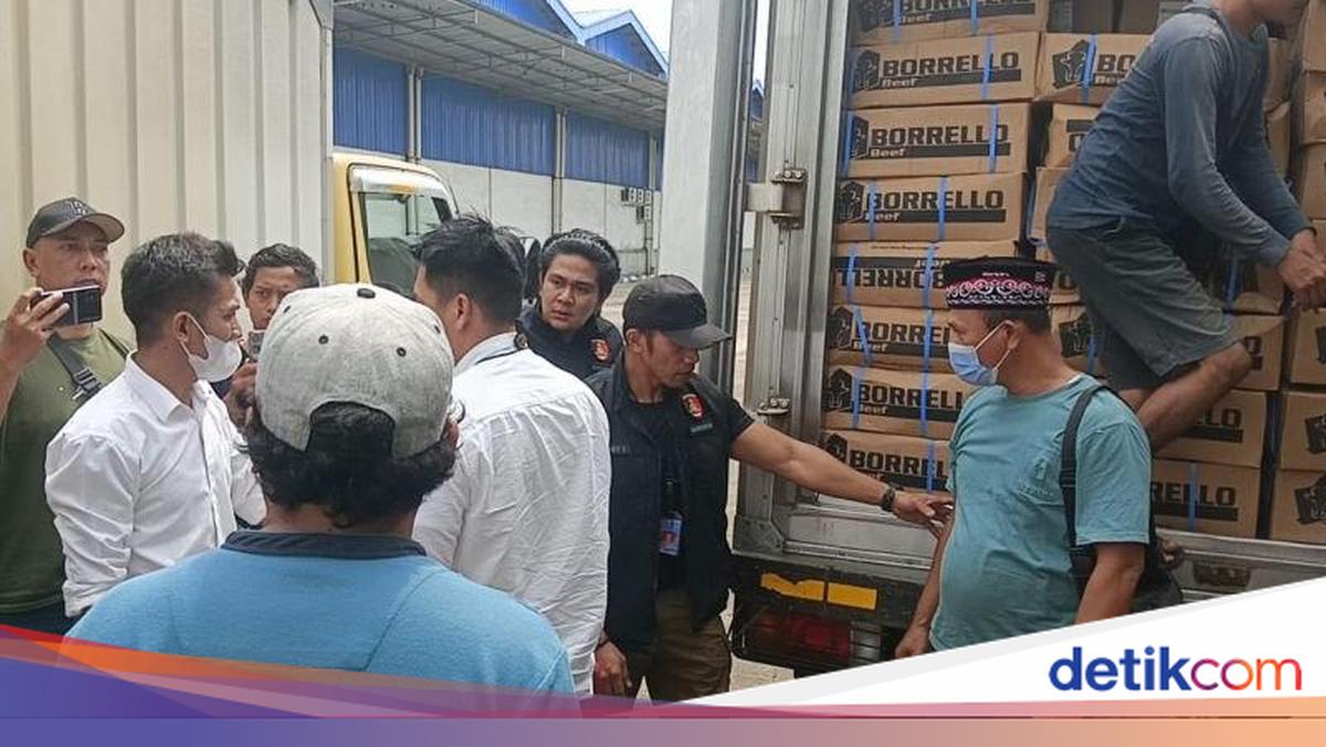 Bareskrim Cracks Down on 9 Tonnes of Expired Imported Meat Circulating Ahead of Eid al-Fitr