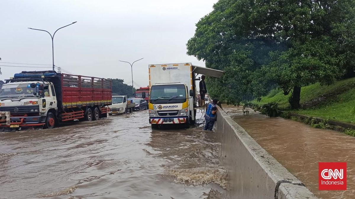 Flooding on the Jakarta–Tangerang Toll, Several Water Pumps Activated