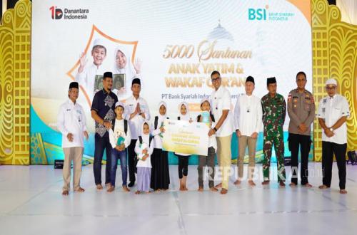 BSI Berbagi: 5,000 Orphans Receive Donations Simultaneously Across Indonesia