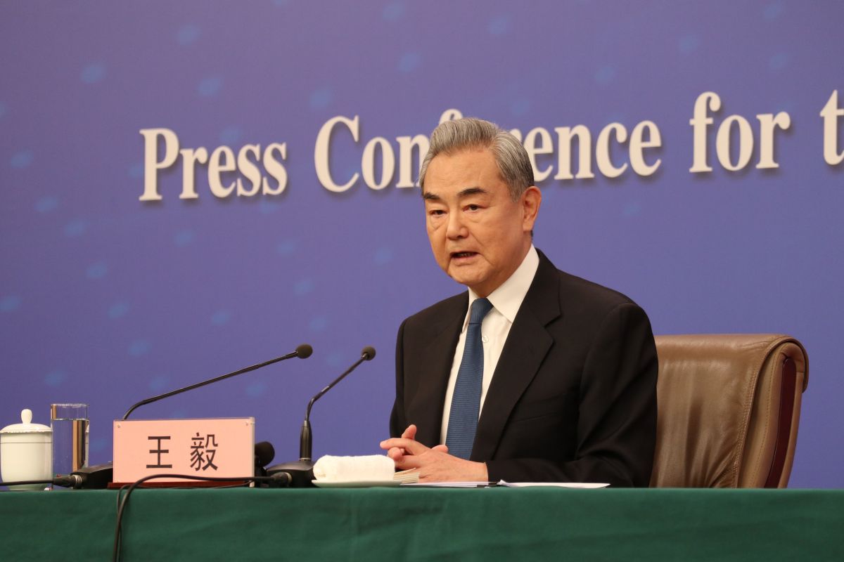 Iran Situation: Chinese Foreign Minister Says Ceasefire Should Be a Priority