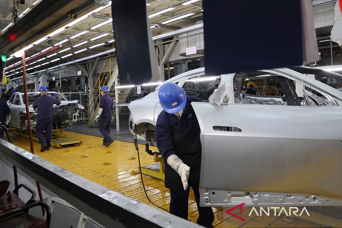 18.3 per cent of Australia's new-car market is Chinese brands