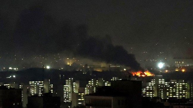 A Week of Iran's Internet Blackout, Cyberwar Risk Rises