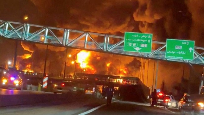 Tehran in Flames as Oil Depots and Refinery Hit by Israeli Air Strikes