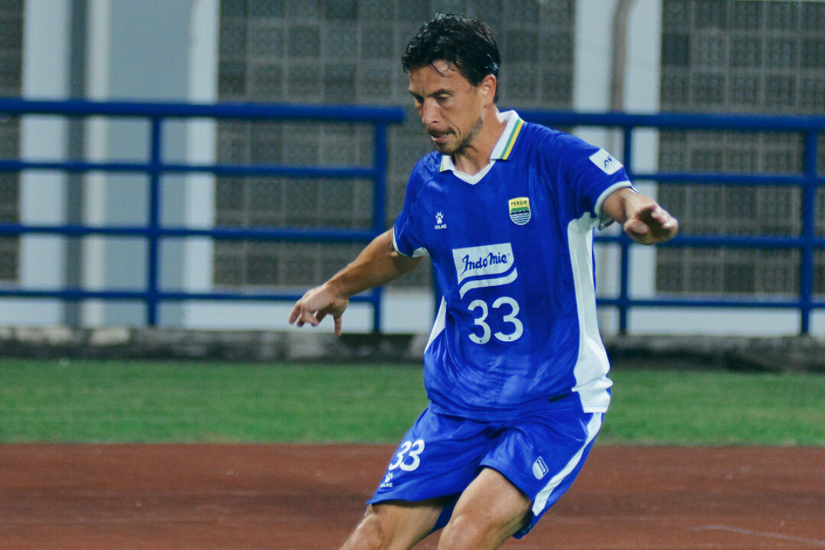Persib Bandung vs Persik Kediri: Thom Haye Confident They Can Beat the White Tigers