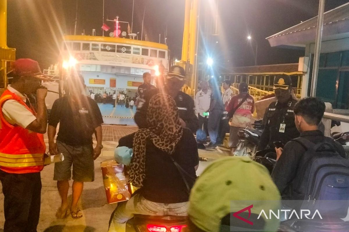 First free Situbondo–Madura Eid ferry carries 331 passengers