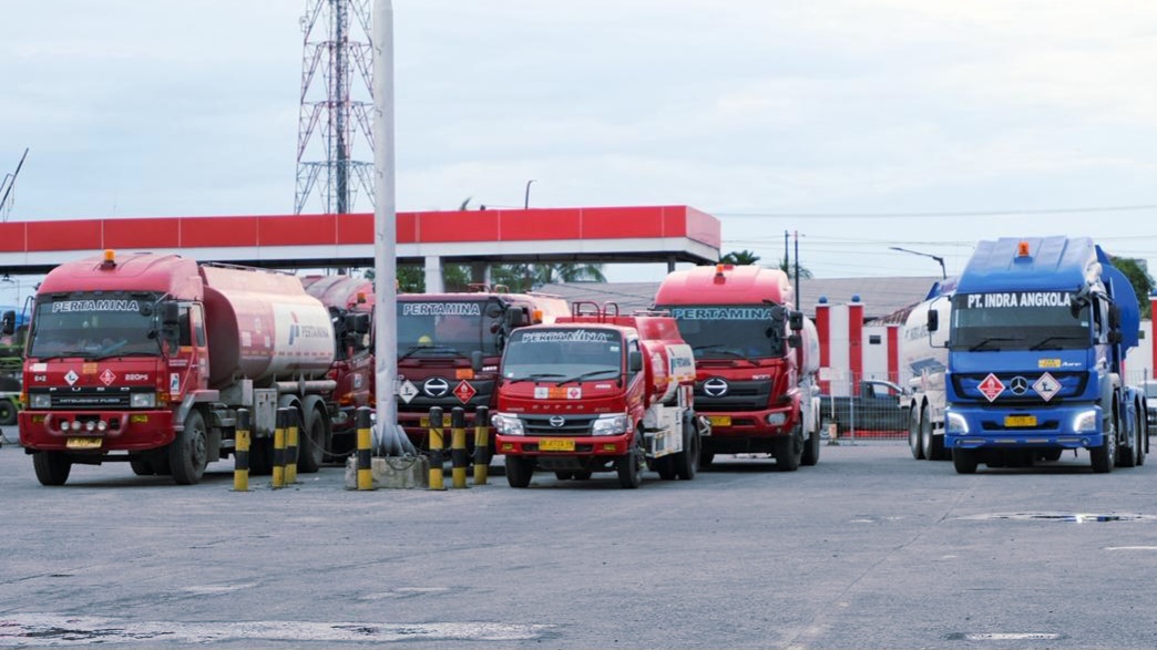 Pertamina Increases Fuel Tanker Fleet in Medan to Curb Panic Buying