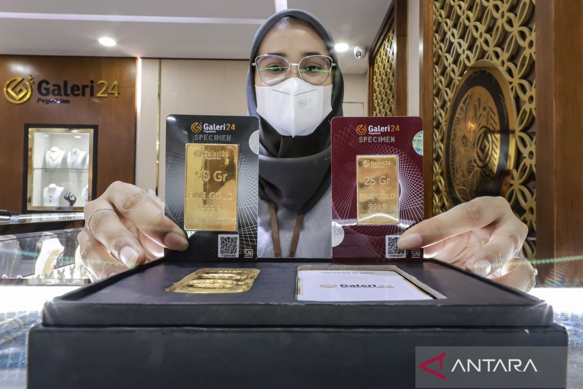 Antam gold price plummets by Rp55,000 to Rp3.004 million per gramme on Monday