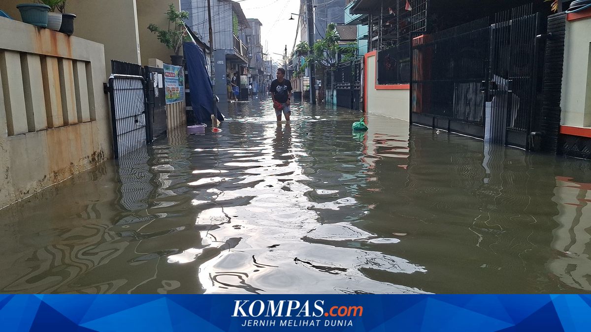 Flooding in Duri Kosambi, West Jakarta Persists Since Saturday as Infants and Pregnant Women Evacuated