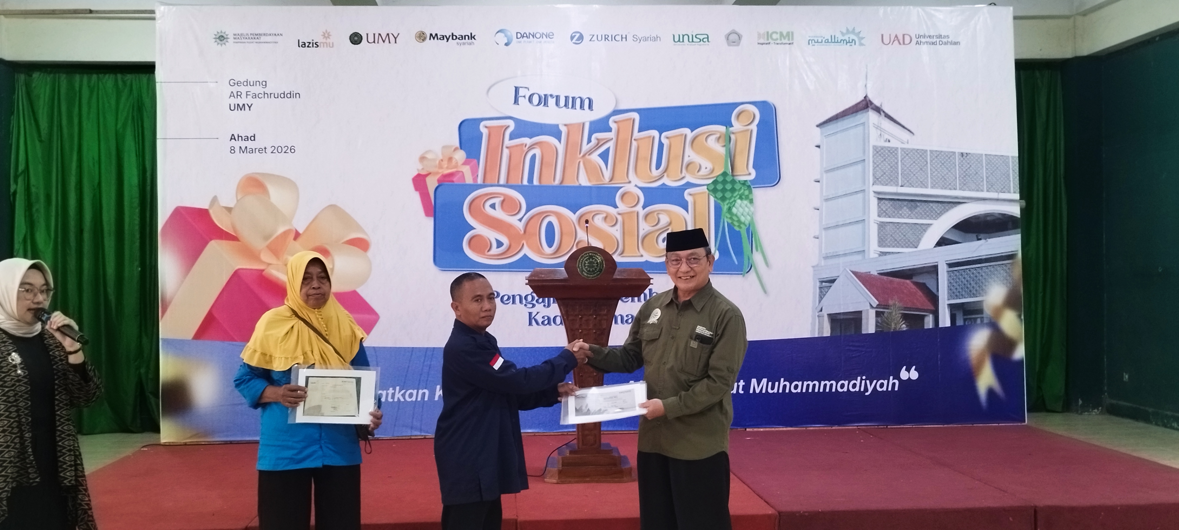 Through Ramadan Gifts, Muhammadiyah Strengthens Disabled Persons and Farmers Towards Self-Reliance