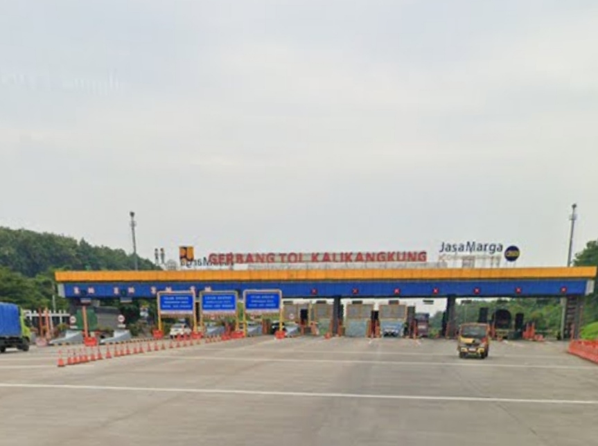 Ahead of Mudik Rush, All Toll Gates to be Opened and Dozens of Pumps Deployed at Tanjung Emas