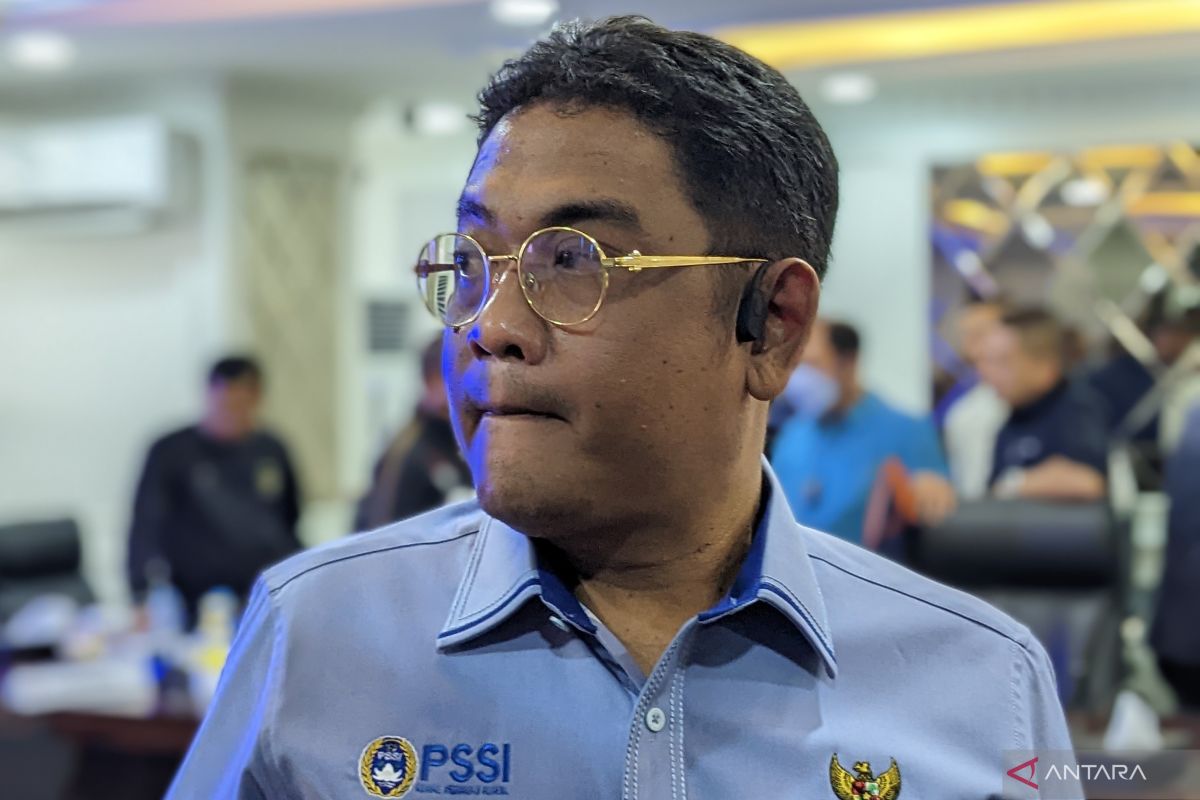 KPK Summons CEO of PT Alamjaya Bara Pratama Endri Erawan