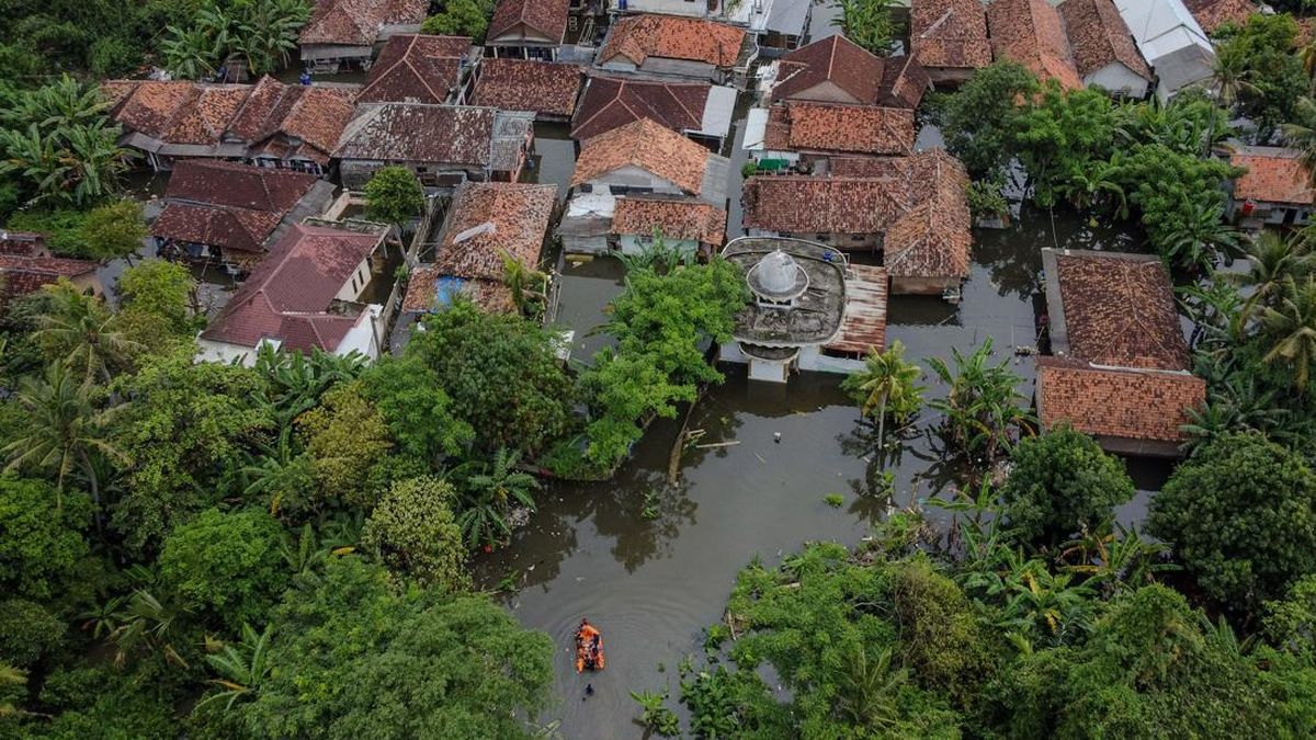 BPBD: 84 People Remain Displaced Due to Flooding in Serang City