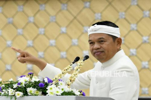 West Java Governor Offers Condolences for Four Killed in Bantargebang Landfill Collapse