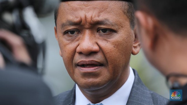 Minister Bahlil Says Indonesia's Fuel Oil Stocks Pose No Problem, But Prices Do