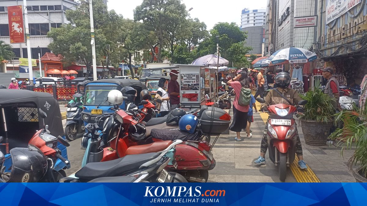 Illegal Parking in Jakarta: Disorder and Unlawful Levies Continue Unabated
