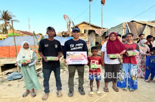 BMH and Wakaf Salman Engage Local Food Stalls to Distribute Iftar Aid in Aceh Tamiang