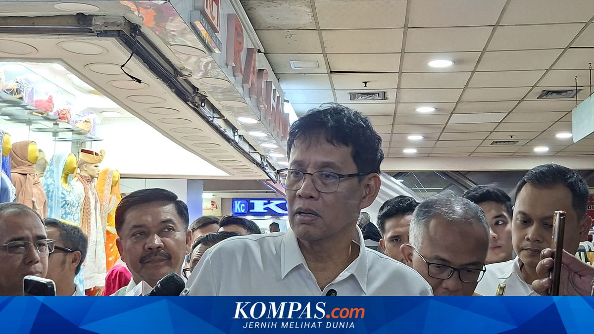Finance Minister Purbaya Conducts Surprise Inspection of Tanah Abang Market, Claims Consumer Purchasing Power Remains Strong