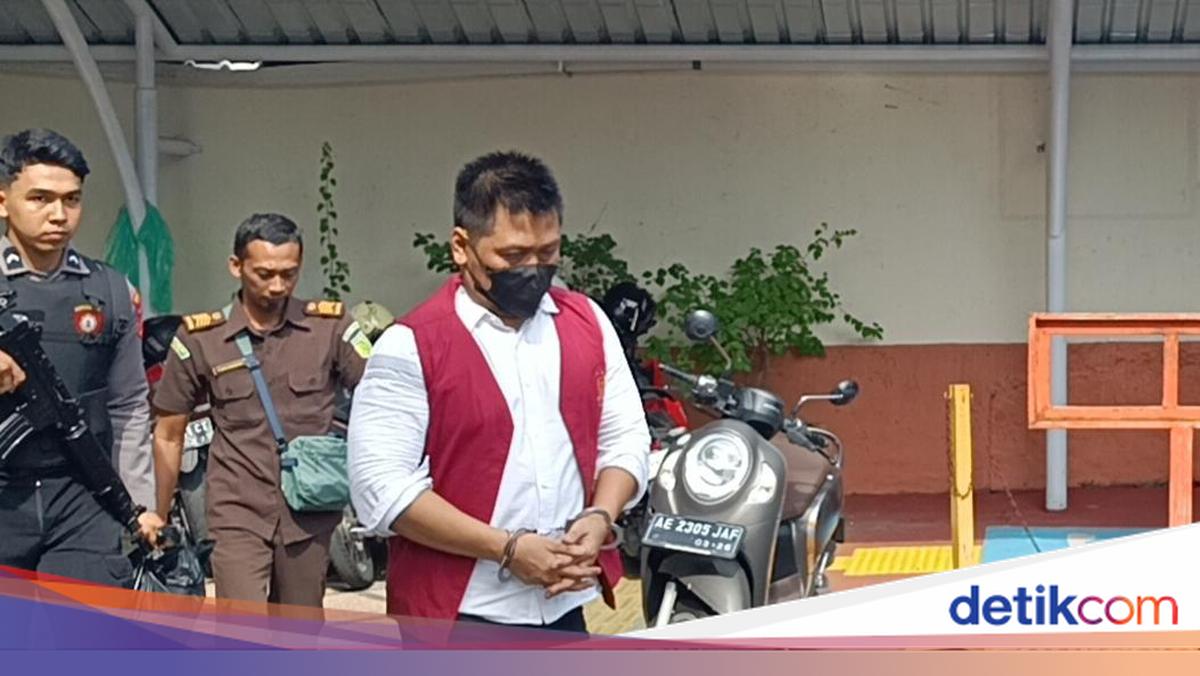 Police Officer Ipda Aris Sentenced to Eight Years' Imprisonment for Murder of Brigadir Nurhadi